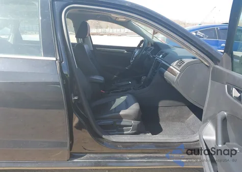 2018 Volkswagen Passat 2.0T Se from USA, damaged, VIN 1VWBA7A30JC039904